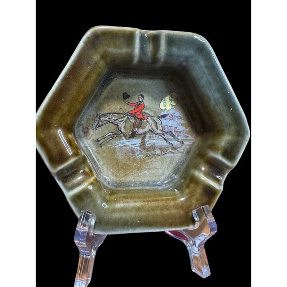 Irish Porcelain Hexagonal Ashtray With Equestrian Design 4.5" Wide Made In Irela - Picture 2 of 5